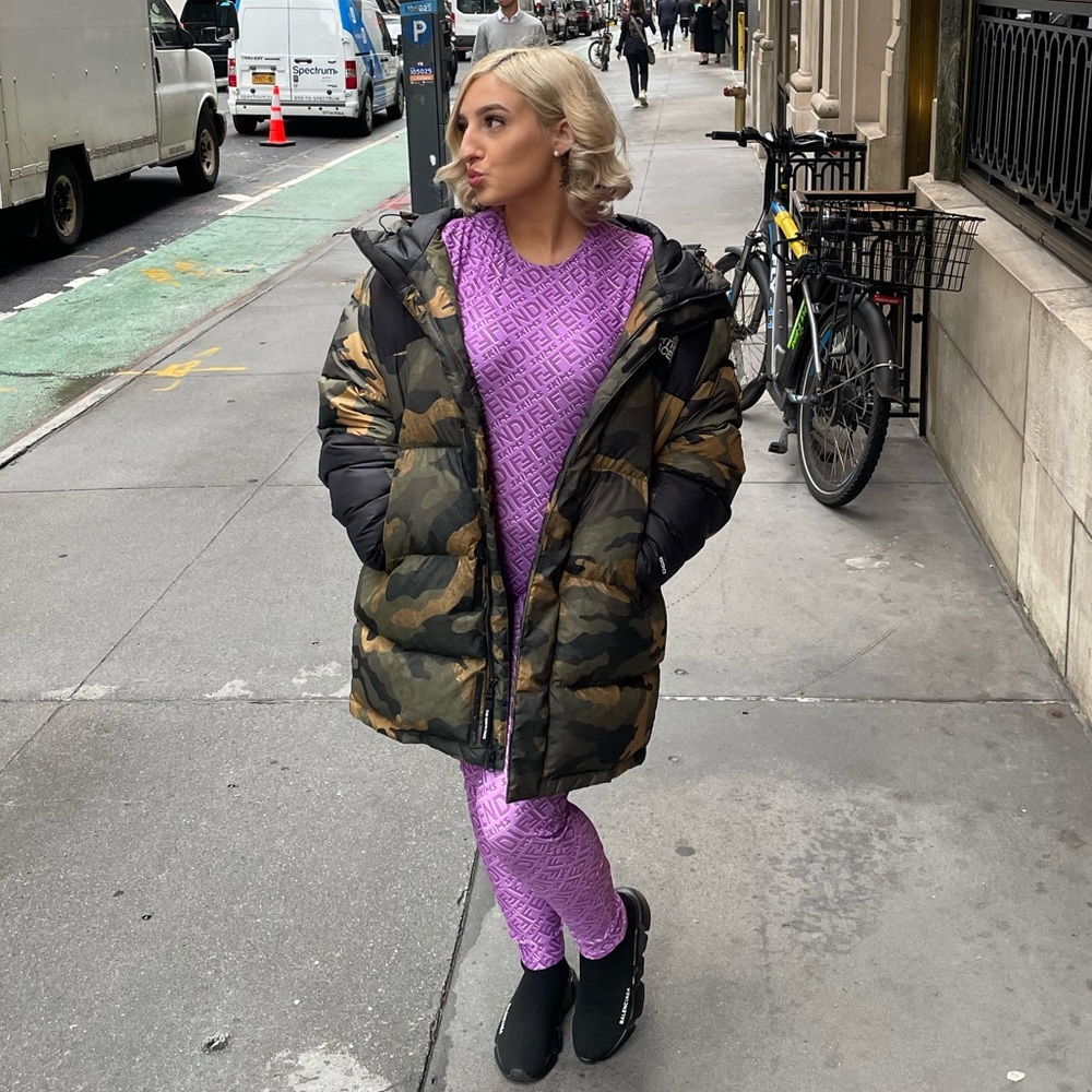 Meet your Posher, Mallory